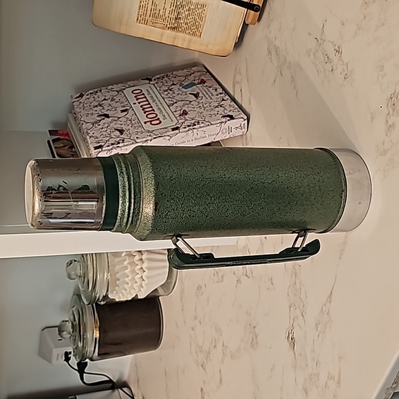 SALE! Vintage Stanley Aladdin Thermos - Picture 3 of 14